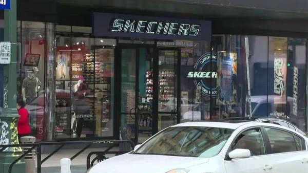 专业实盘策略服务 斯凯奇退市风波：关税重压下的鞋业生存困境